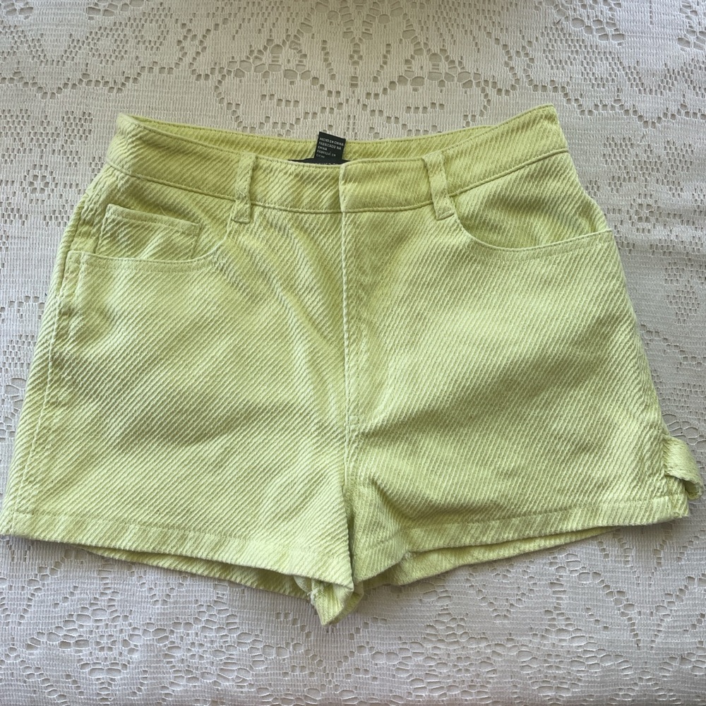 Forever 21 wild lime Twill Mid-Rise Shorts